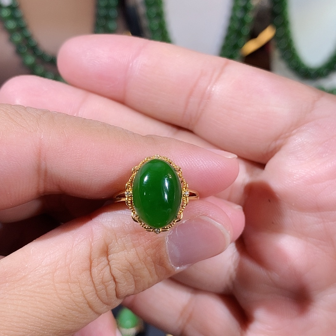 和田玉（碧玉）18K金镶嵌戒指