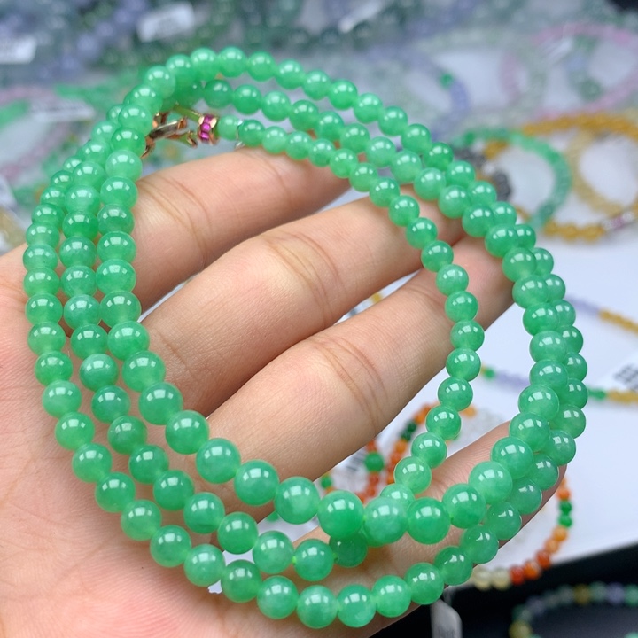 翡翠手镯未镶嵌卡