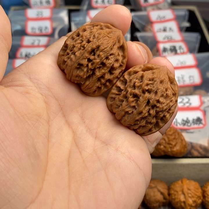 文玩核桃把件34野生