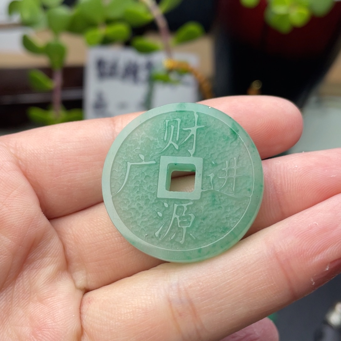 石英质玉颈饰未镶嵌