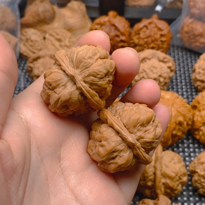 【闪购商品】文玩核桃吊坠✧****?核桃