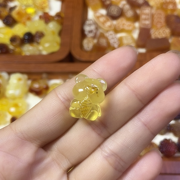 橄榄核吊坠小熊秒189