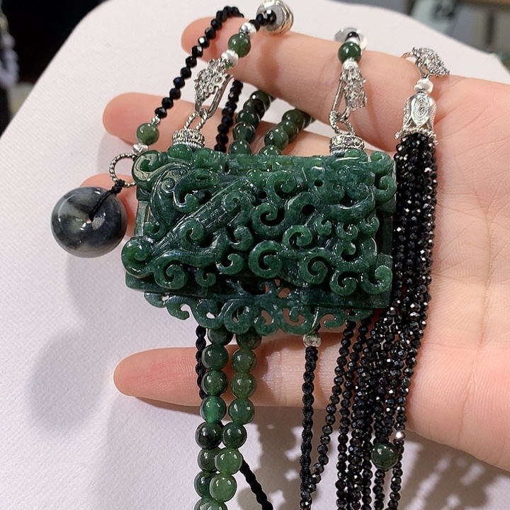 翡翠未镶嵌颈饰翡翠吊坠