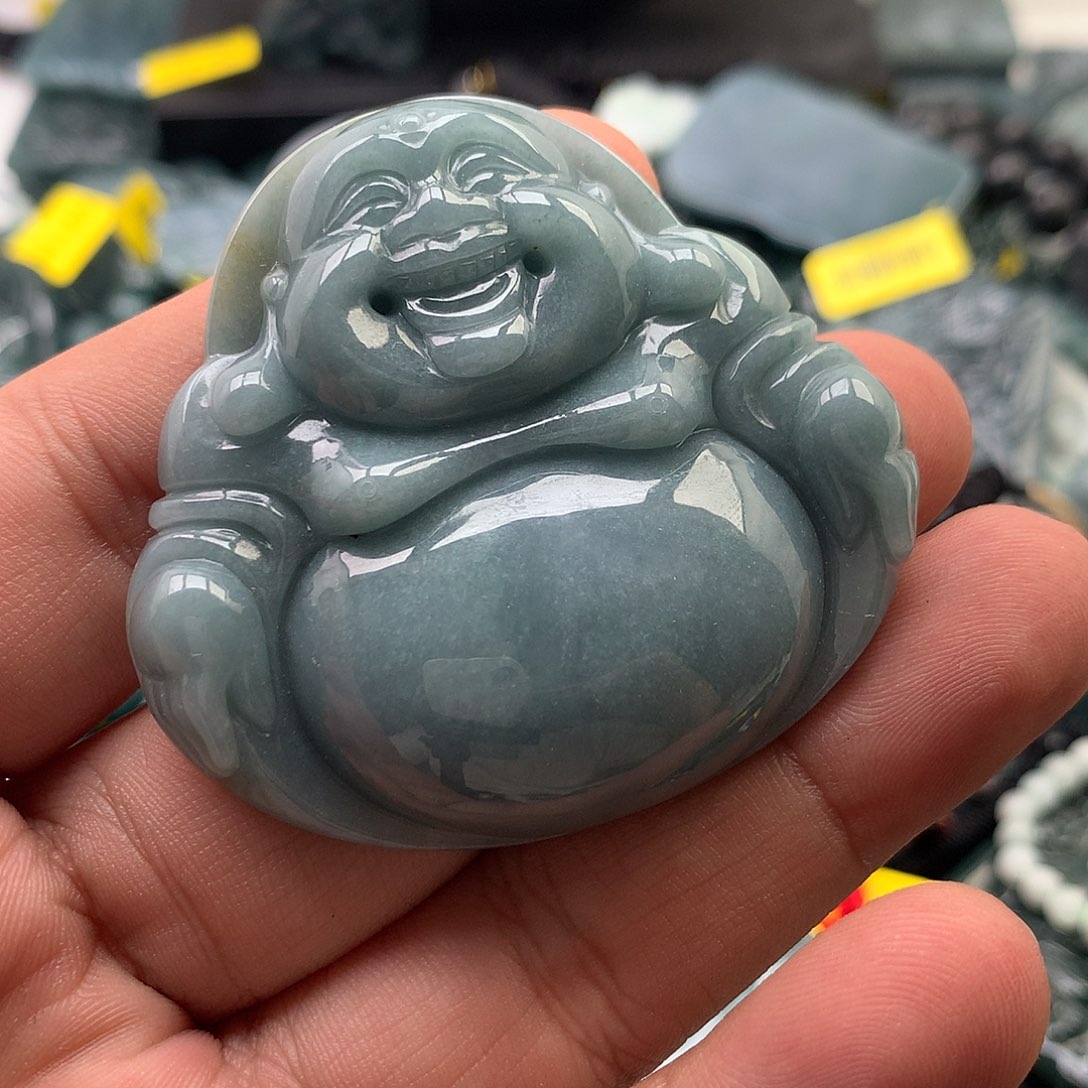 翡翠未镶嵌颈饰佛公