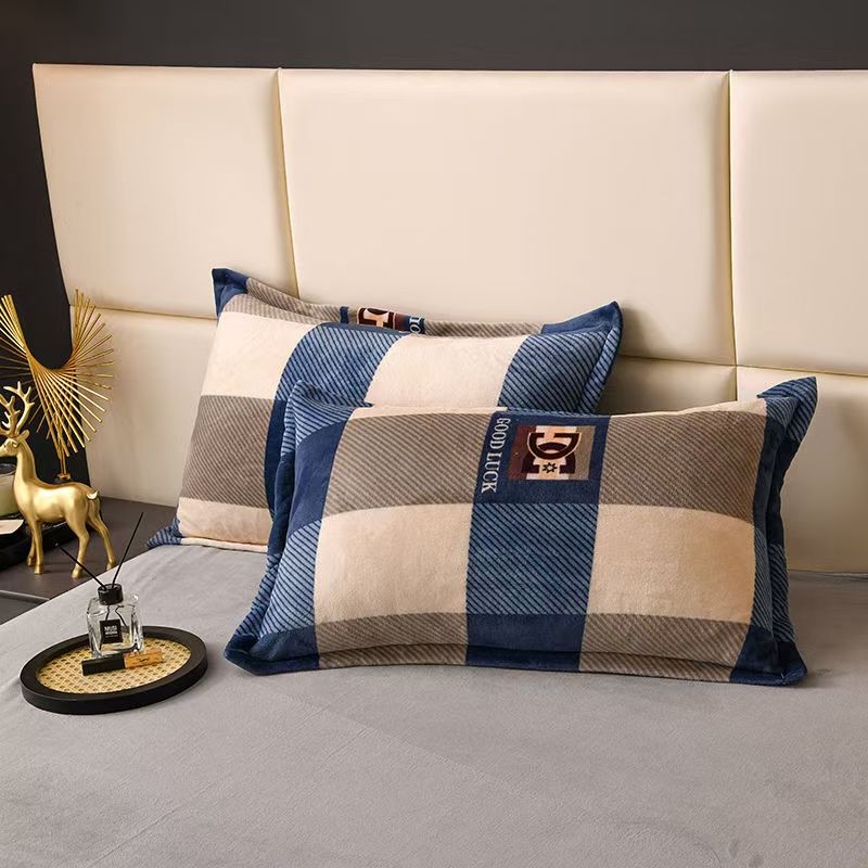 牛奶绒枕头套48×74  201-300二等品