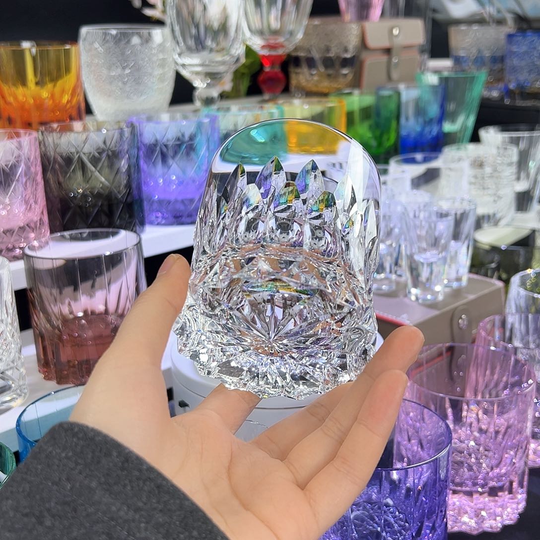 水晶厚款曼***；4只青墨色小蛮腰，亮面款