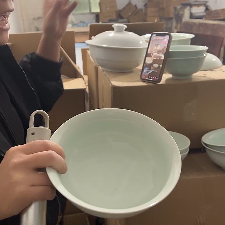 瓷片青瓷7英寸面碗两个微瑕包邮