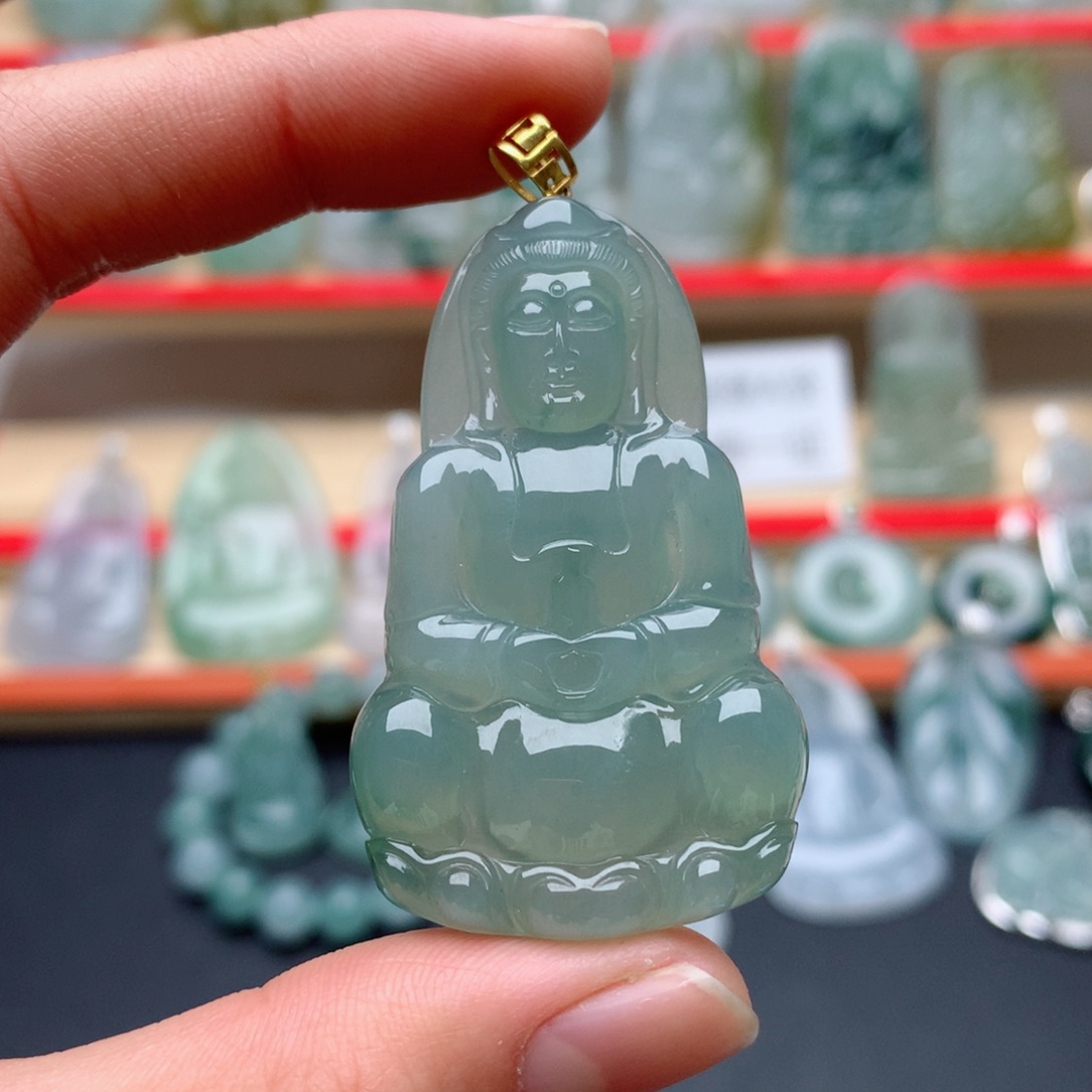 翡翠颈饰18K金镶嵌观音