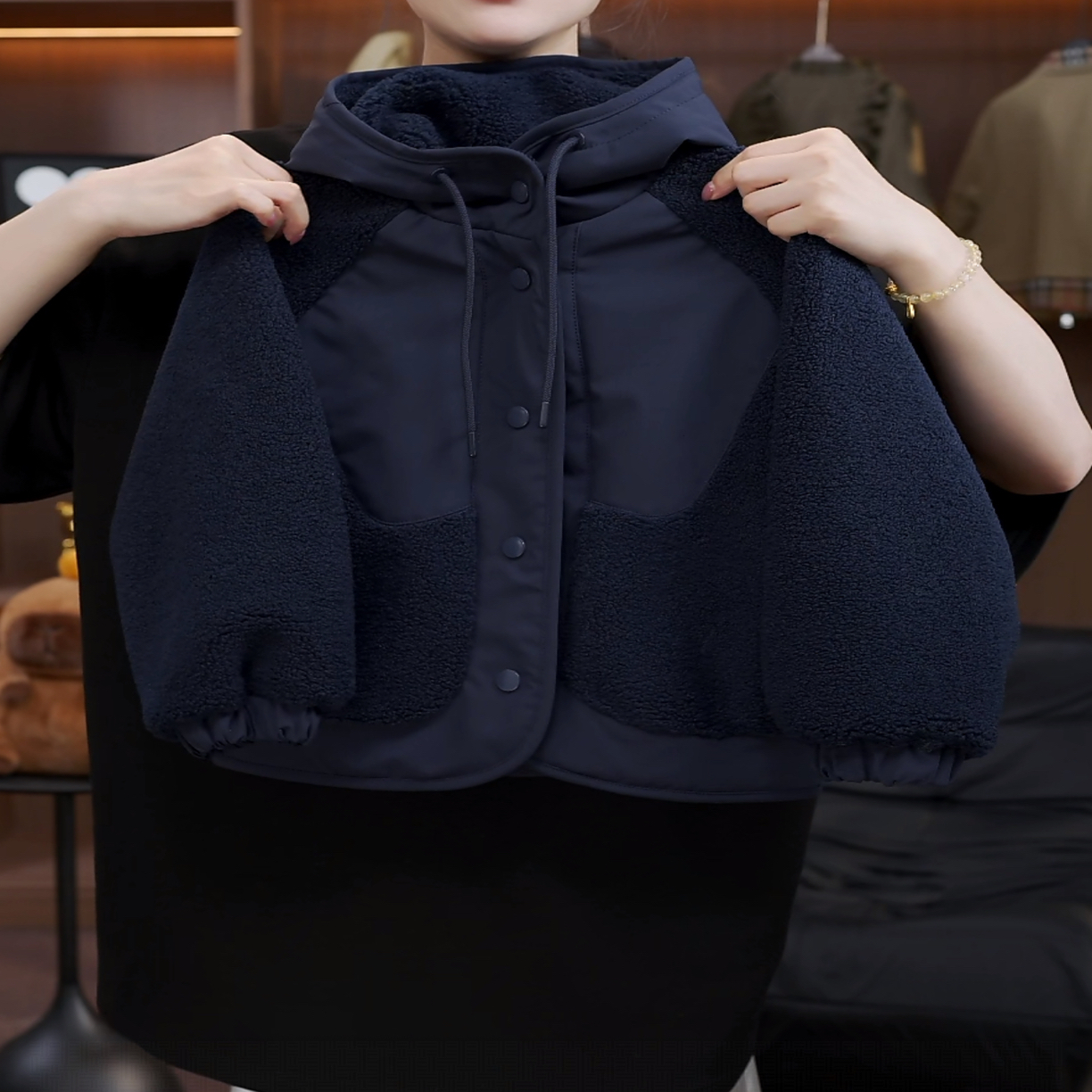 2025年冬季新款儿童男女童韩系时尚百搭宝宝连帽休闲宽松保暖外套