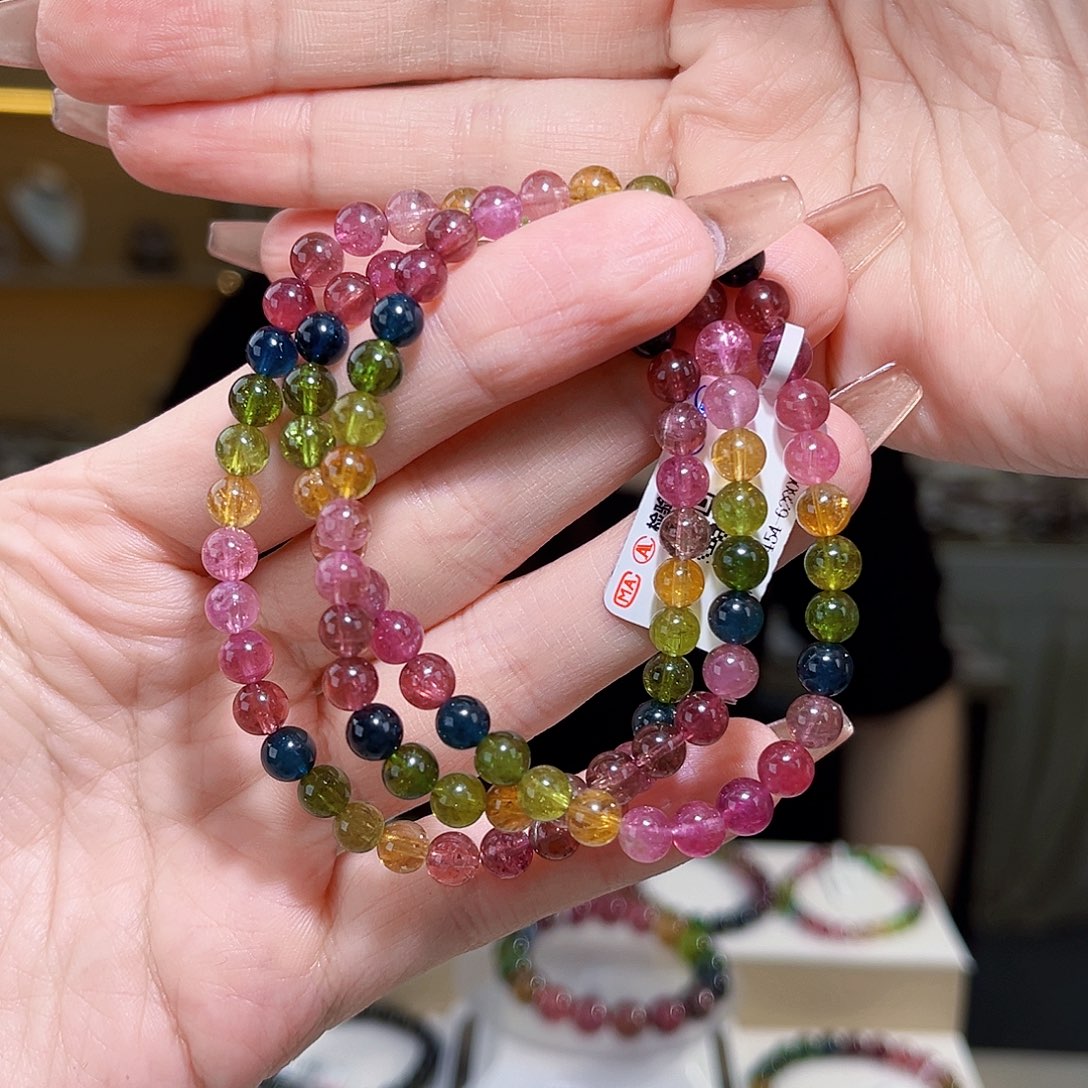 碧玺多样性发一件未镶嵌