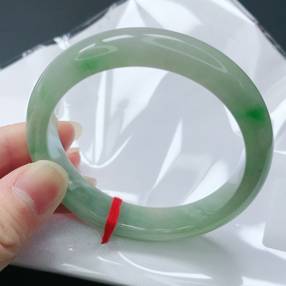 翡翠手镯未镶嵌缅甸天然A货翡翠