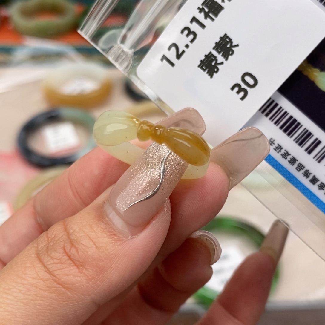 和田玉未镶嵌手镯17.7圈口