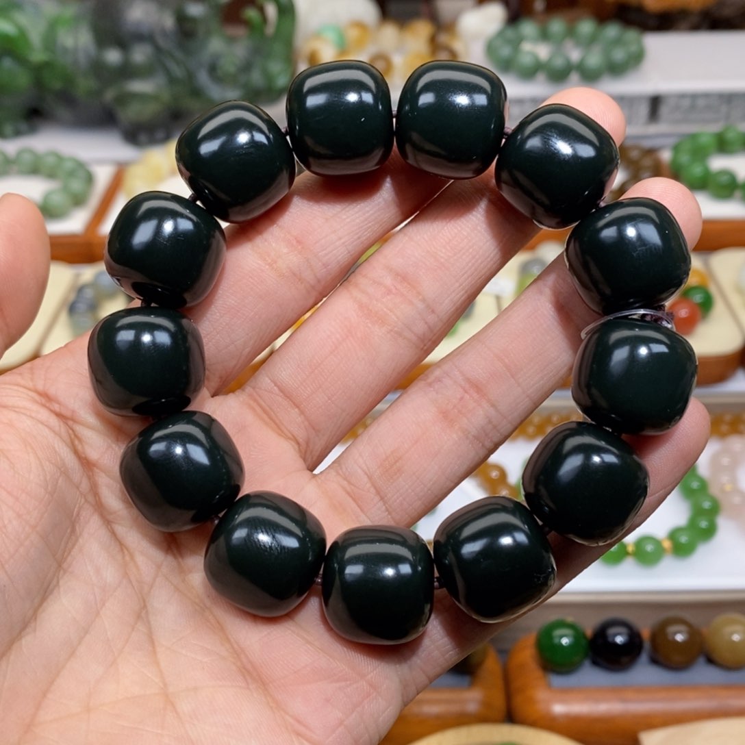 和田玉手串未镶嵌