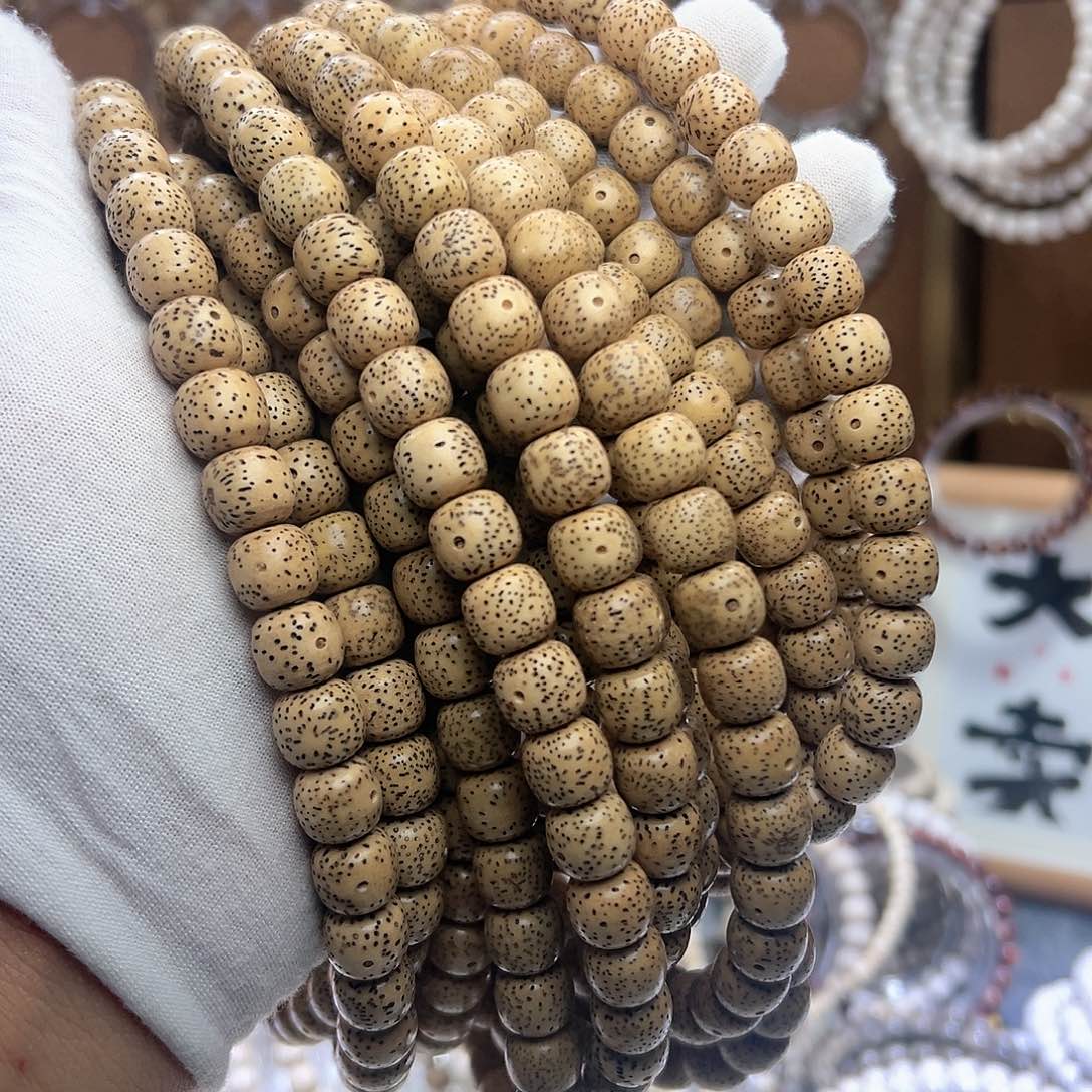 星月菩提吊坠10×11 原生态  鸡油黄  