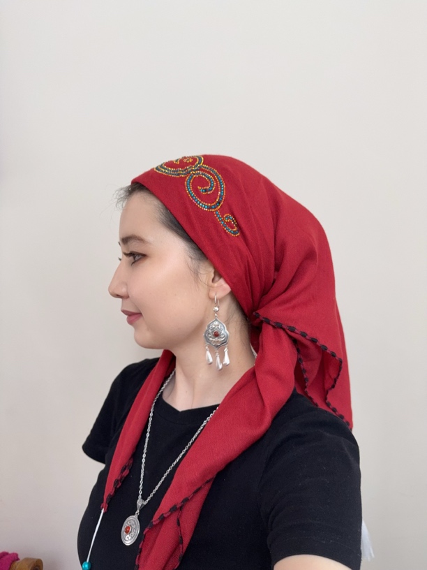 红色系·花纹·头巾