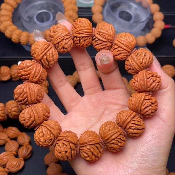 桃核手串23尺寸飞碟刺龙（49号链接）