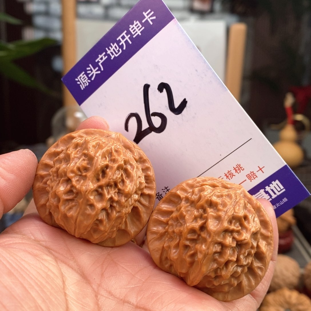 文玩核桃把件40瓷娃娃262号