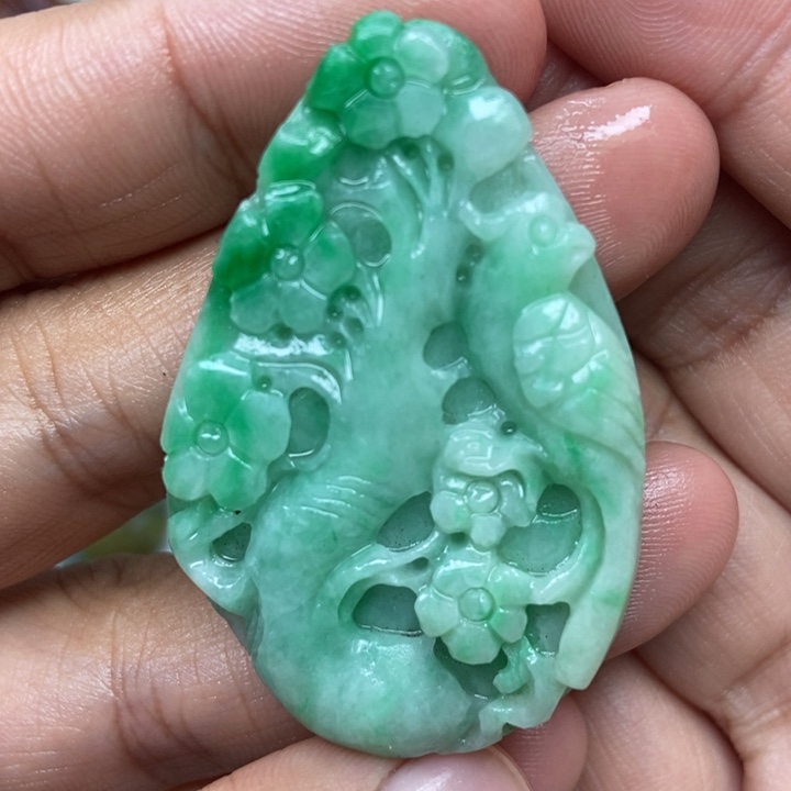 定制翡翠未镶嵌翡翠