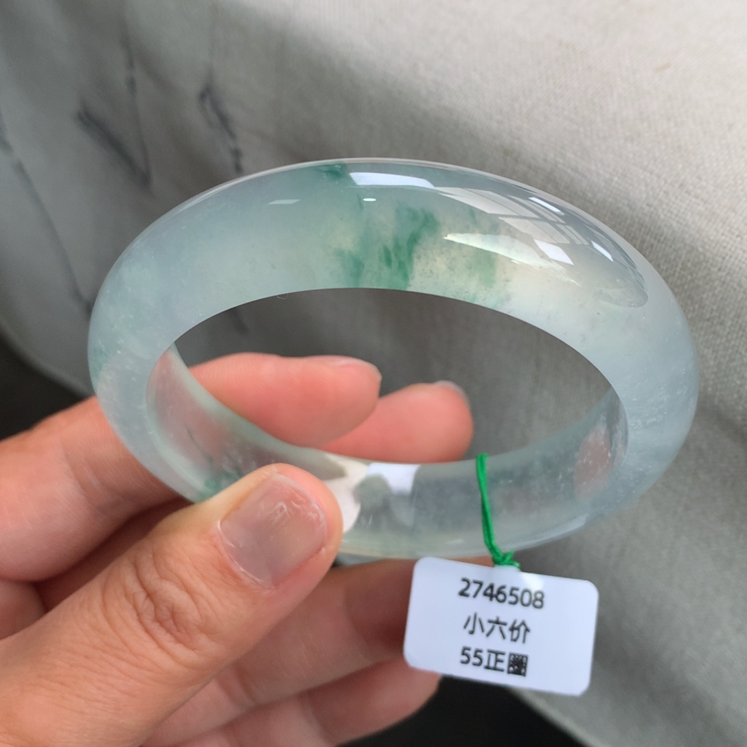 翡翠未镶嵌手镯高冰波起钢光飘绿花【后台询价】