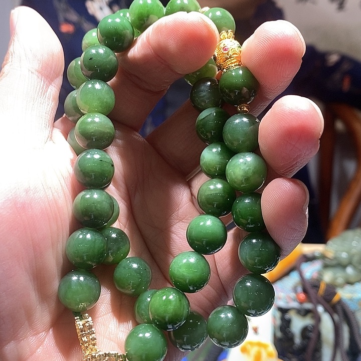 和田玉（碧玉）颈饰未镶嵌