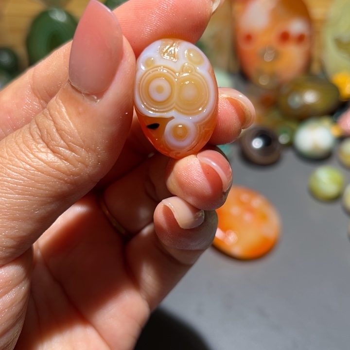 玛瑙/玉髓颈饰未镶嵌