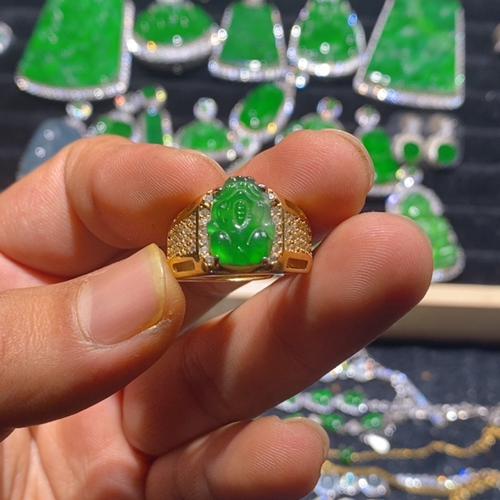翡翠戒指未镶嵌天然A货翡翠