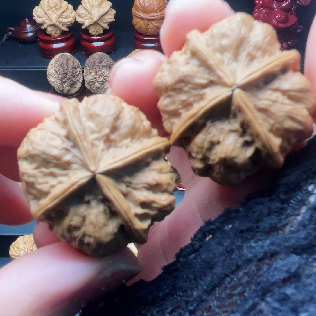 文玩核桃吊坠？*？四棱……