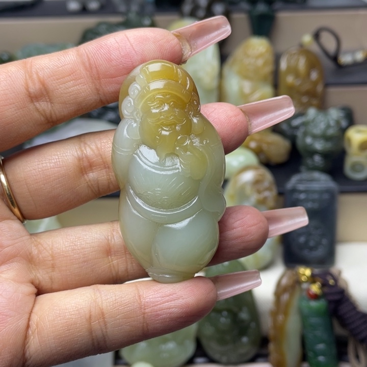 和田玉未镶嵌挂件