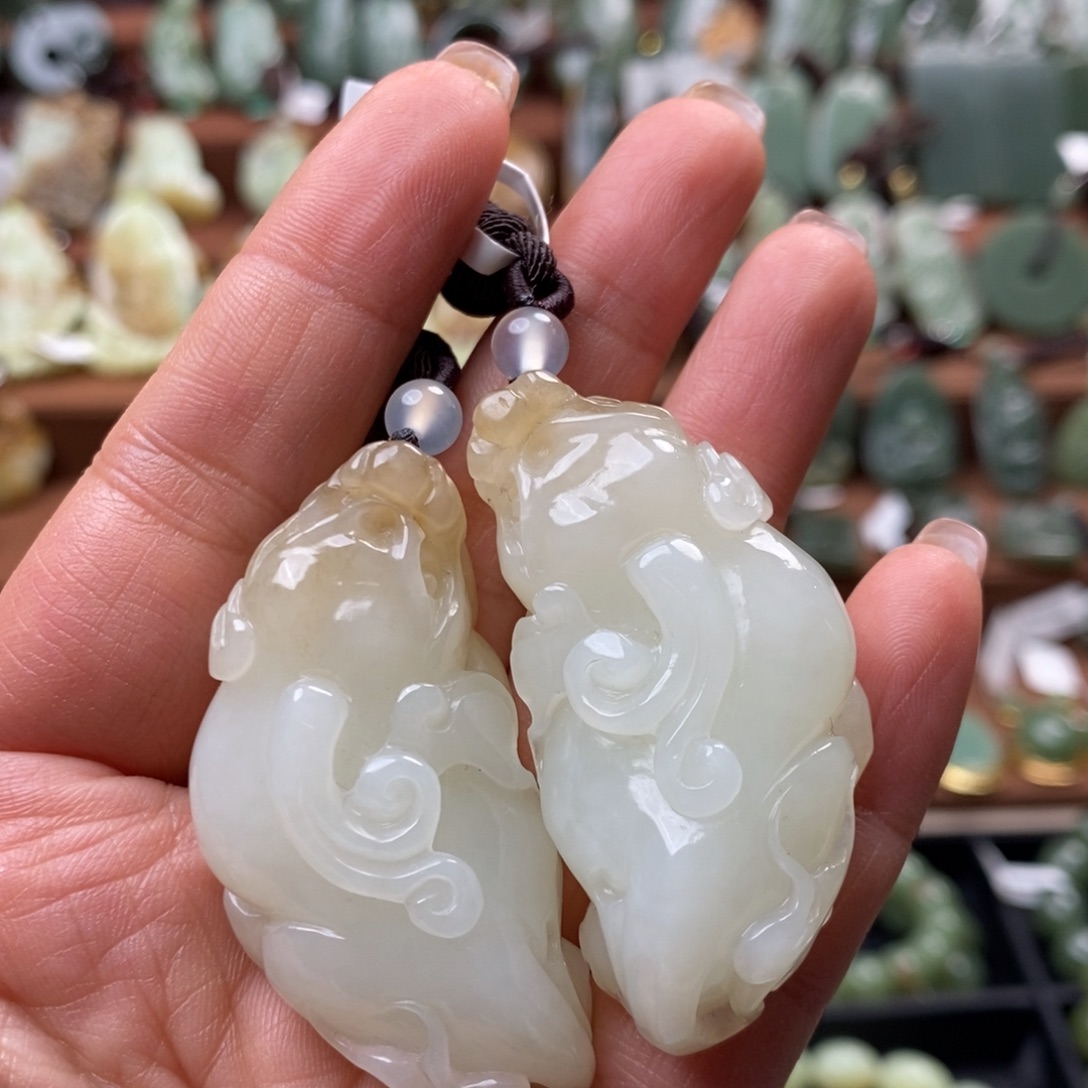 心***来和田玉未镶嵌挂件