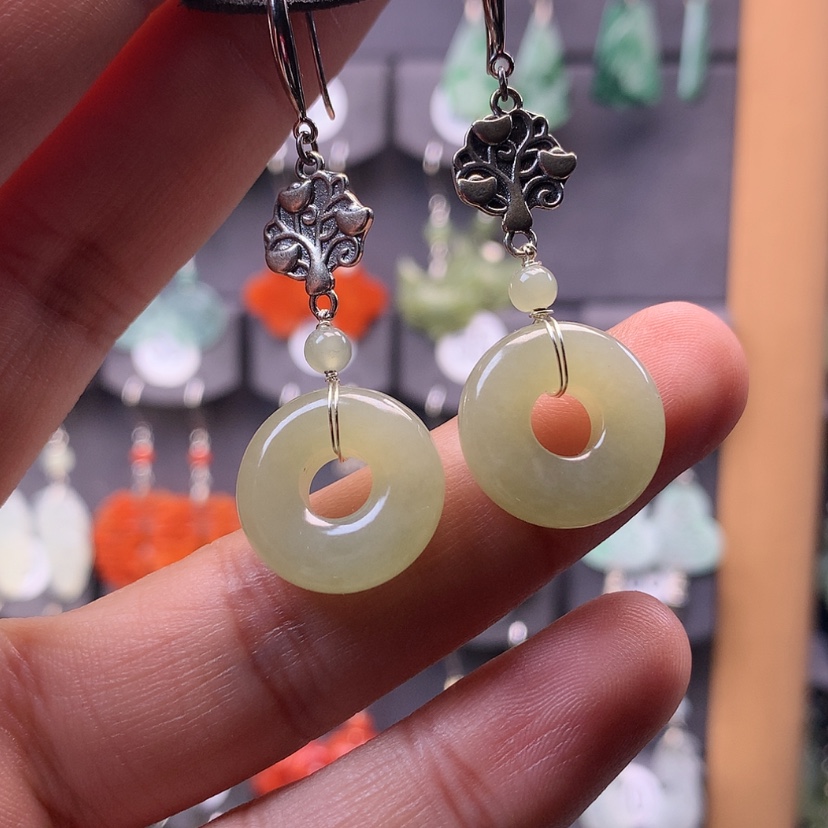 【闪购商品】和田玉耳饰银S925镶嵌闭****鱼