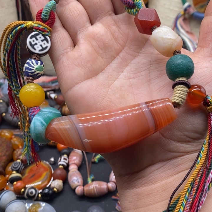 玛瑙/玉髓颈饰未镶嵌