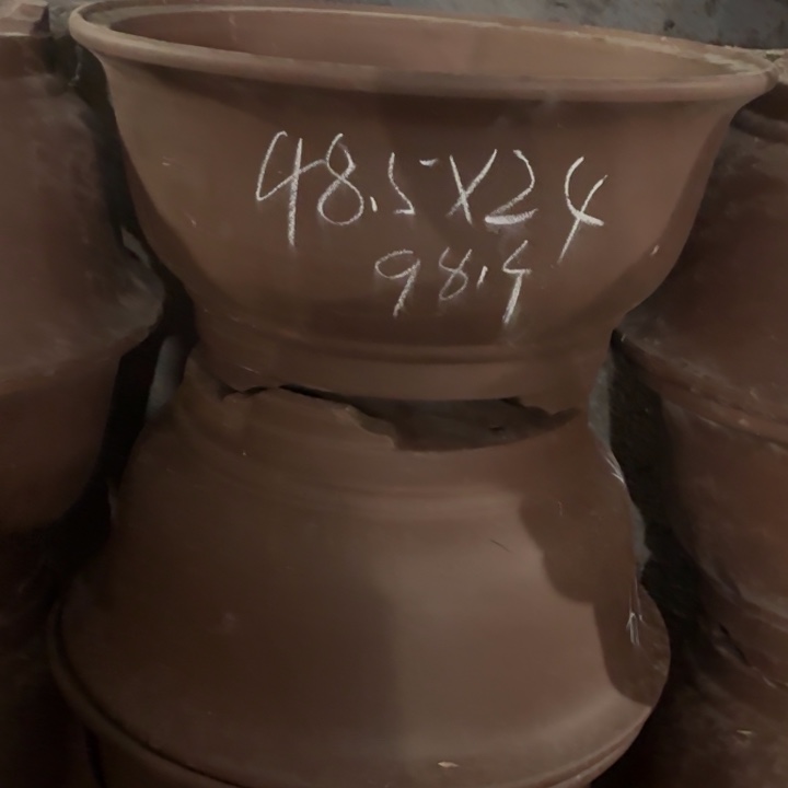 箬***叶紫砂花盆160-2。 48.5-24。  