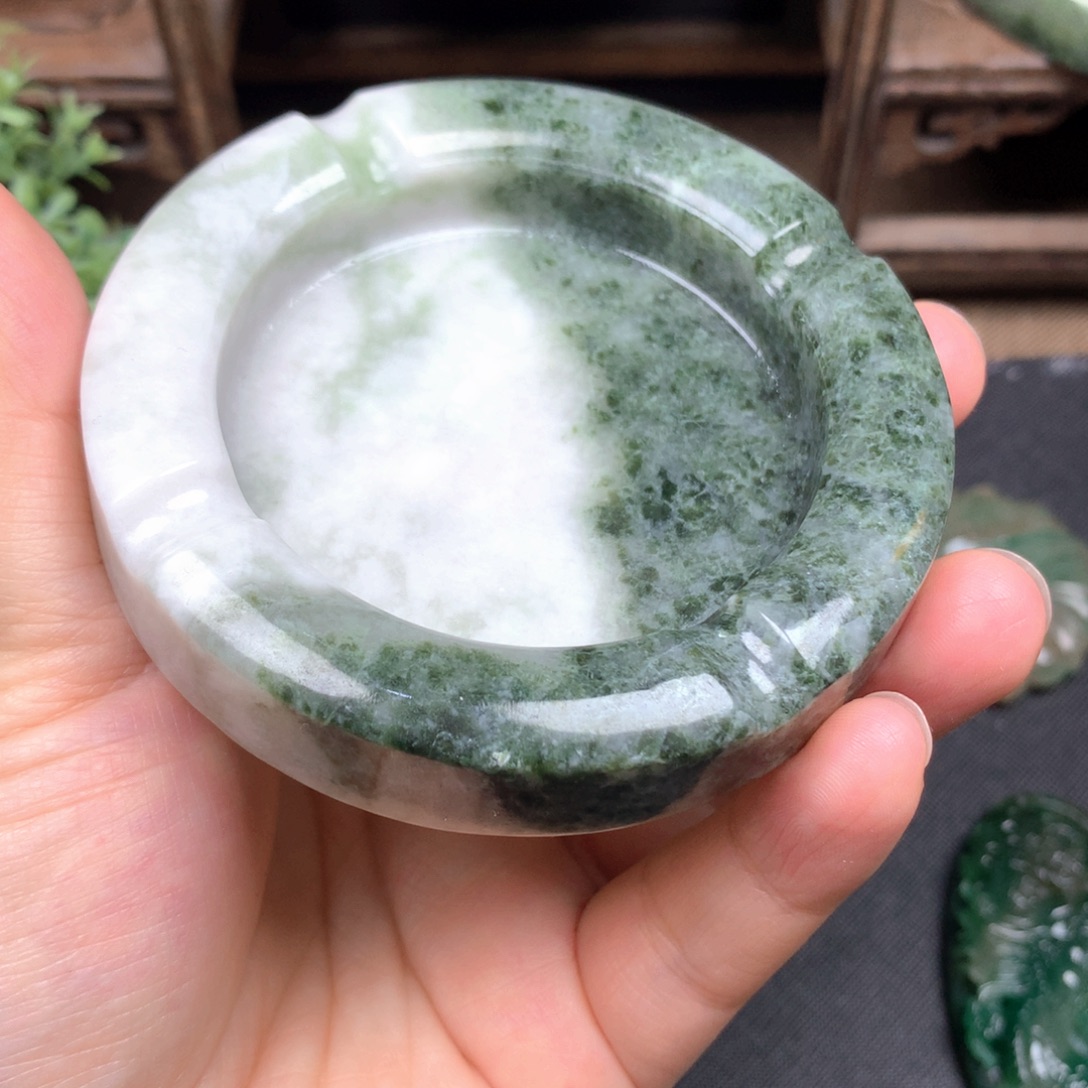 独山玉未镶嵌颈饰