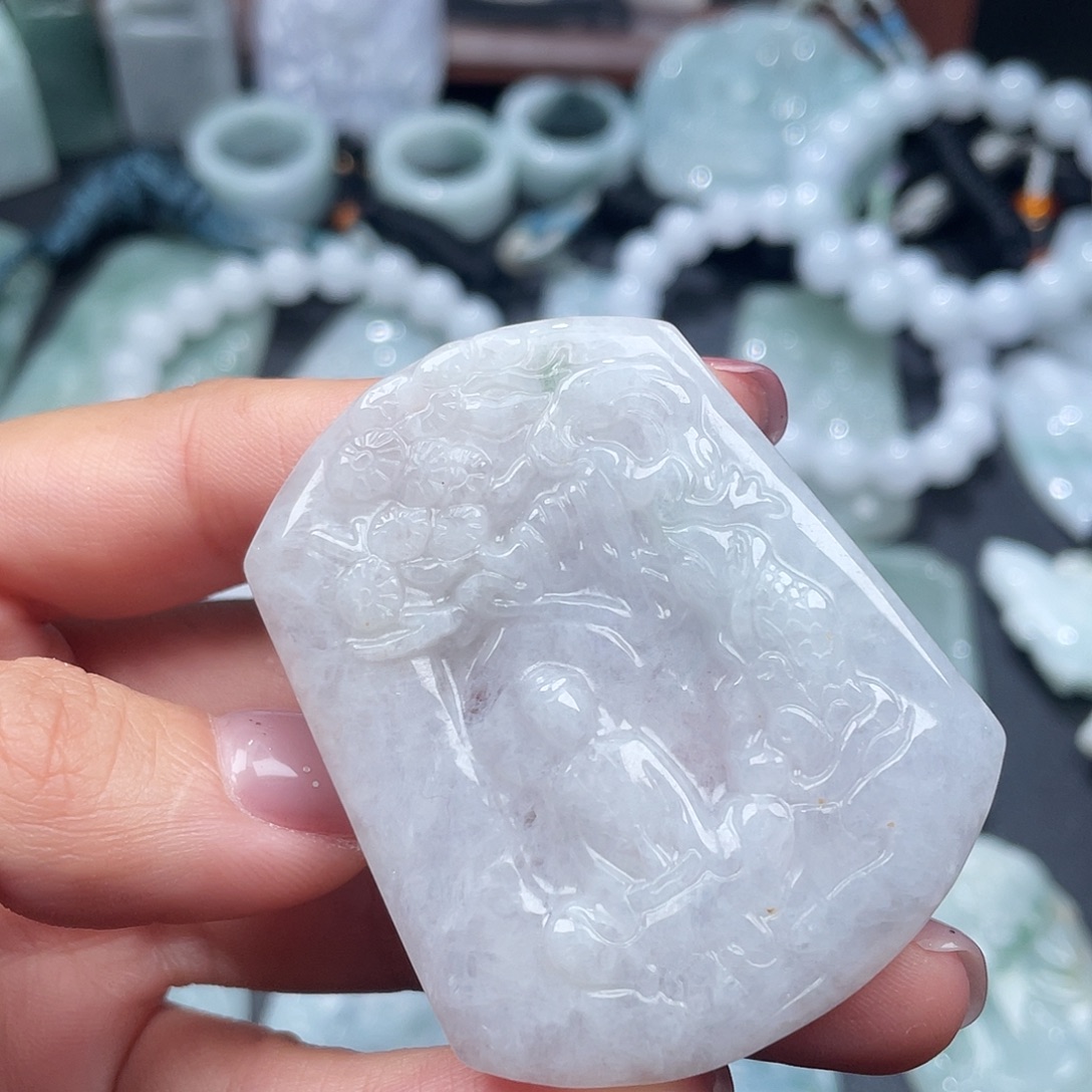 翡翠未镶嵌颈饰翡翠
