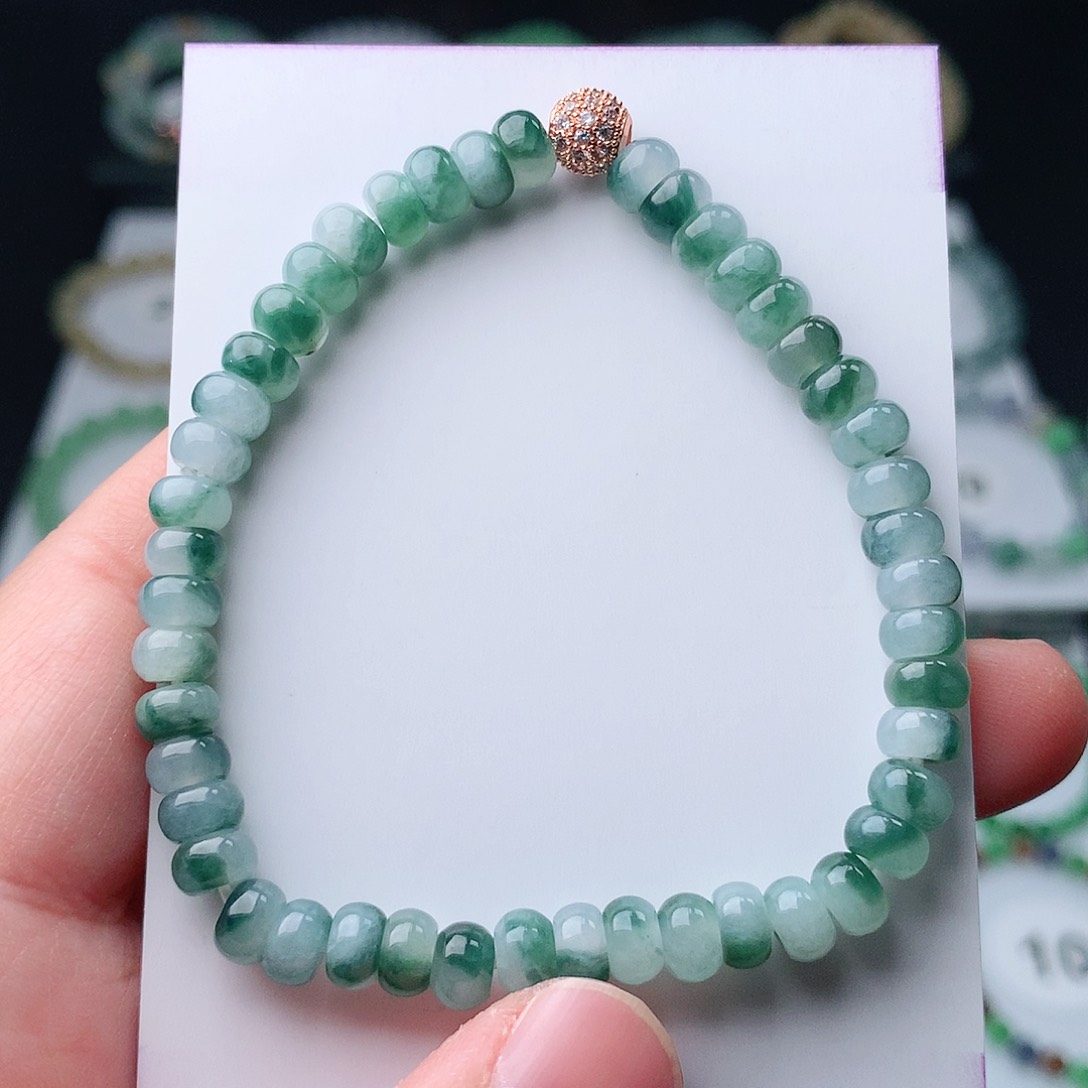 翡翠手串未镶嵌翡翠