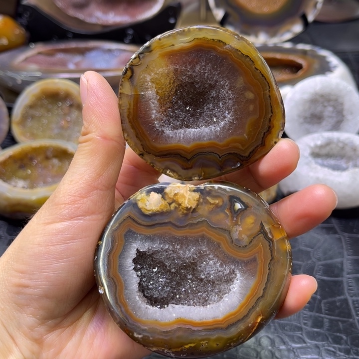 未镶嵌水晶珠宝半成品