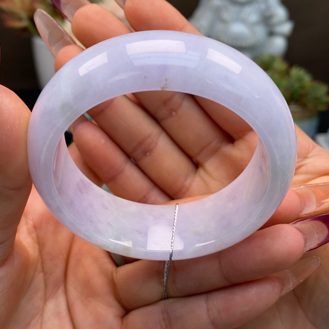翡翠手镯未镶嵌?天然