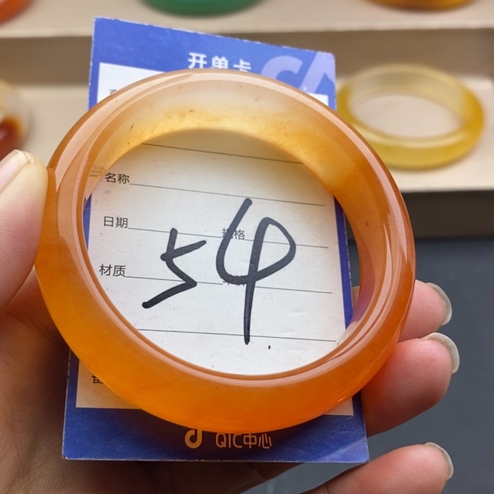 石英质玉未镶嵌手镯