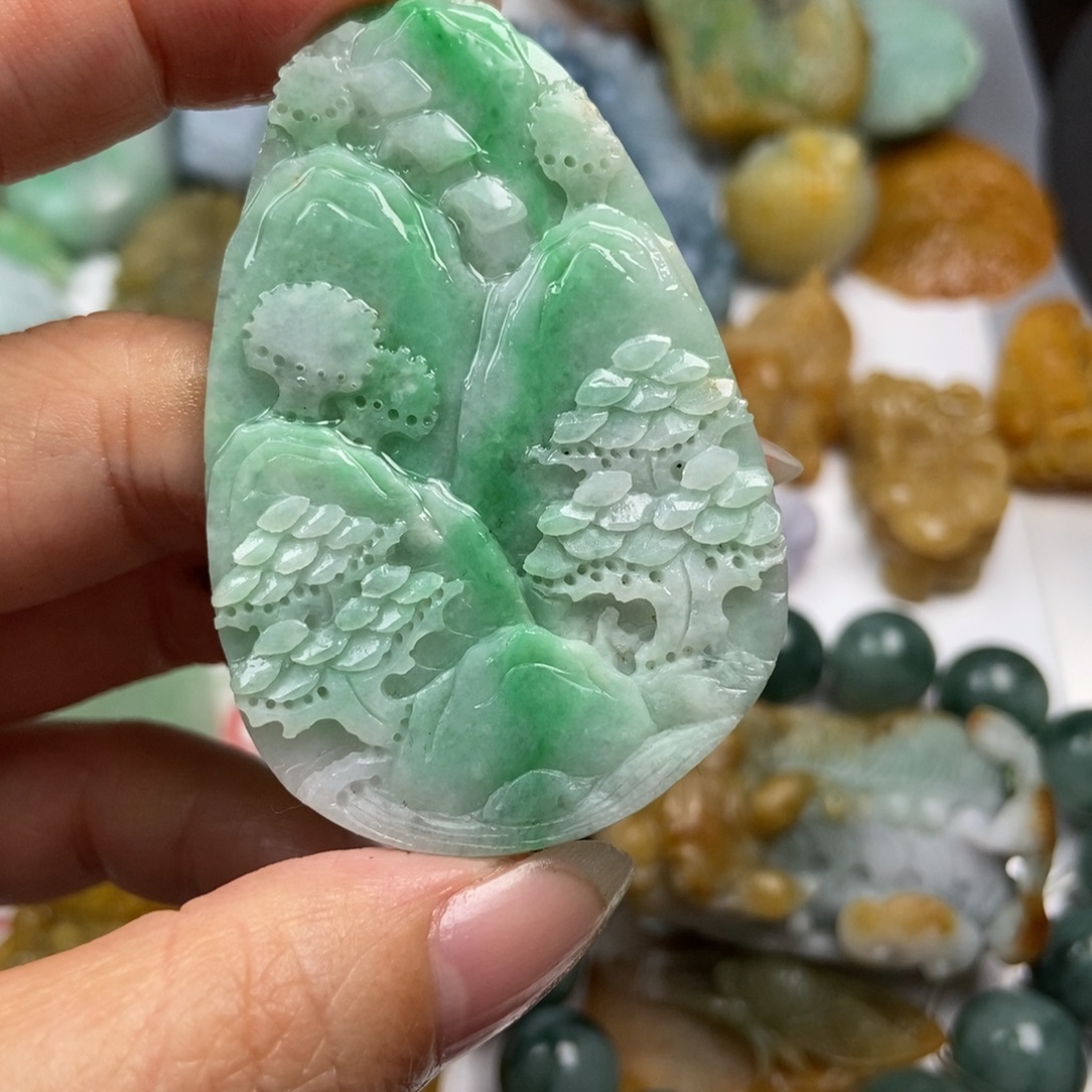 定制翡翠未镶嵌翡翠