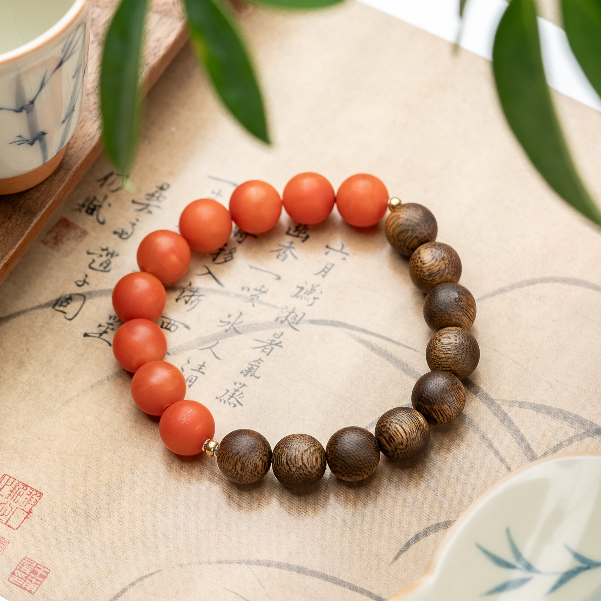 沉香 【两仪】18K天然莺歌绿奇楠10mm保山南红单圈手串