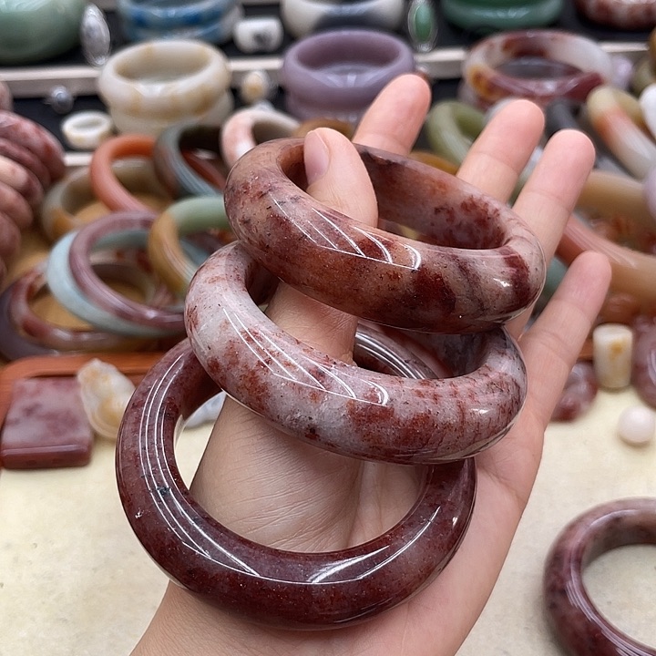 石英质玉圈口齐全未镶嵌