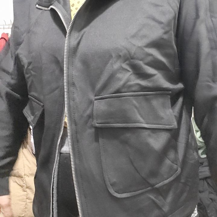 外套穿着舒服透气性好