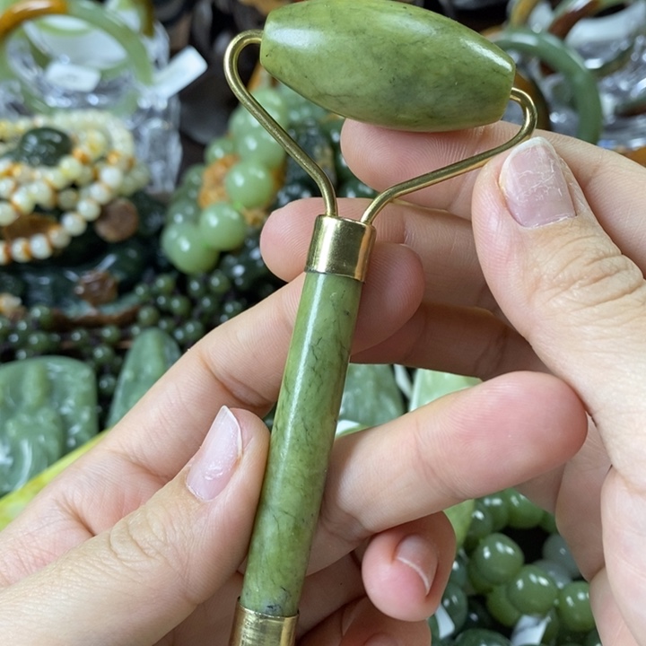 蛇纹石玉美美器未镶嵌