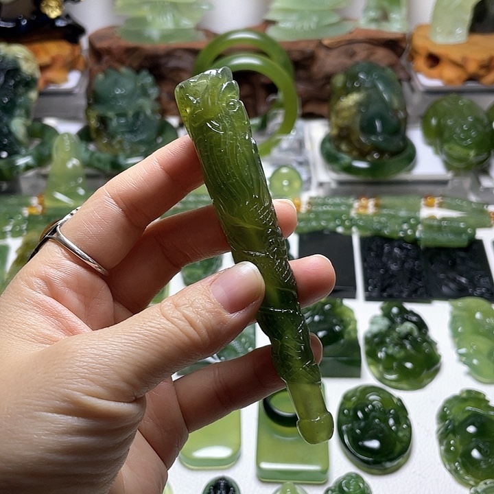 蛇纹石玉手把未镶嵌