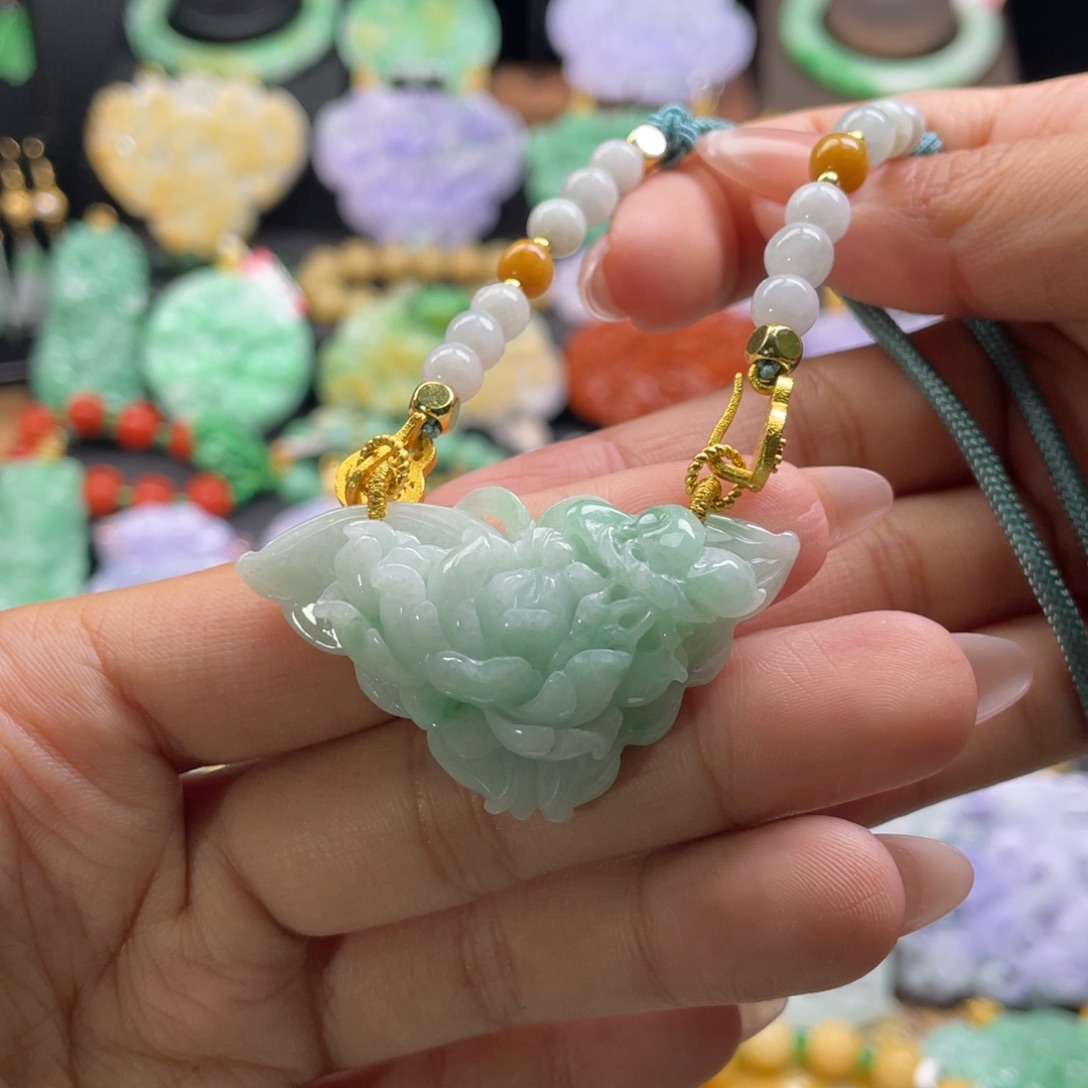 翡翠未镶嵌颈饰代编织