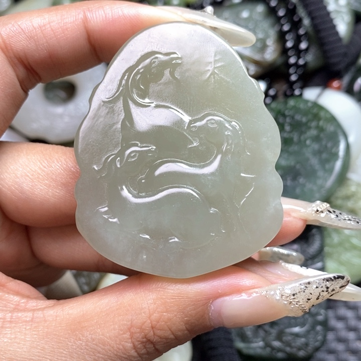 和田玉颈饰未镶嵌