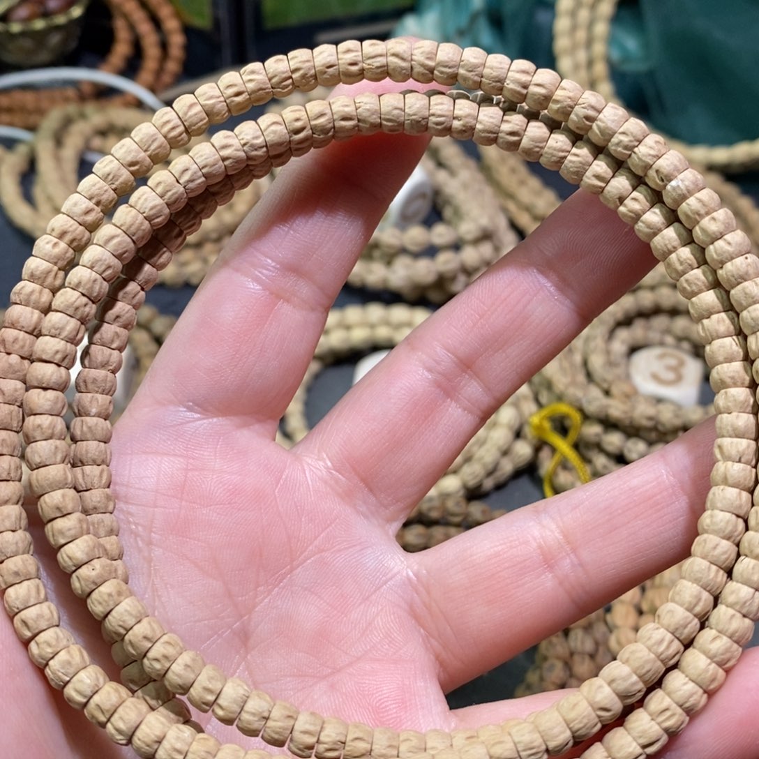 【闪购商品】柏香籽/百香籽吊坠熊*趴