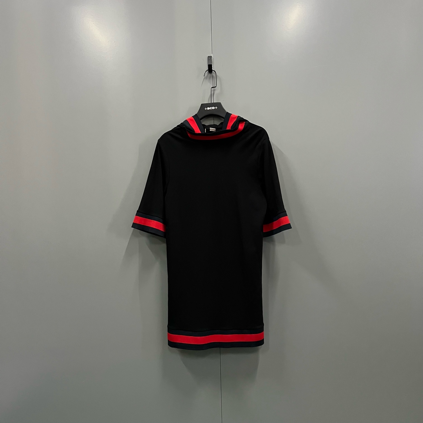 99新 GUCCI/古驰 zz1 条纹连帽连衣裙 L码 609139