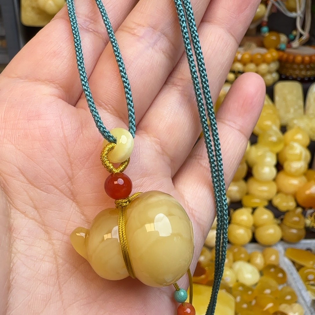 琥珀未镶嵌套链天然俄料蜜蜡葫芦吊坠