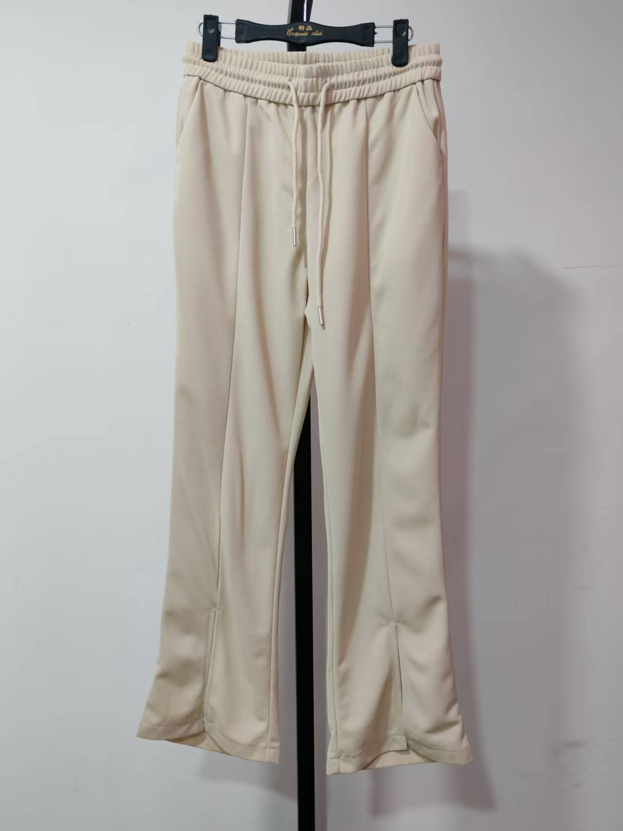 0082开叉微喇裤  默认微瑕无运费险